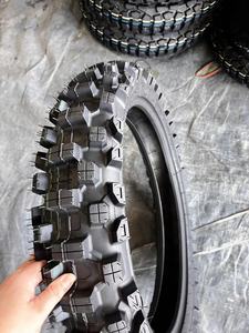 SUPER-NM 120/80-16 110/90-19 80/100-21 Pneus 90/90-21 80/100-19 <span class=keywords><strong>Pneu</strong></span> Enduro tout-terrain de meilleure qualité pour <span class=keywords><strong>moto</strong></span> Motocross d'<span class=keywords><strong>hiver</strong></span> - Product Image 3