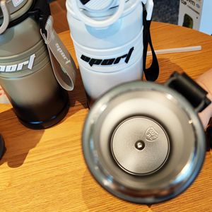 Sport Water Bottle 680ml Dual Drink Cap Insulated Stainless Steel <b>Thermos</b> For Outdoor Fitness Activities - Product Image 4