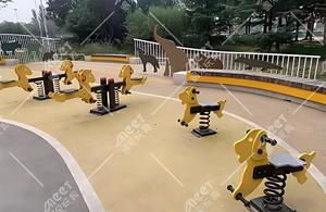 MT-QQB021 Cheval à Bascule et Balançoire pour Enfants, en Panneaux PE, Double Conception, Équipement pour Parcs et Jardins d'Enfants - Product Image 5