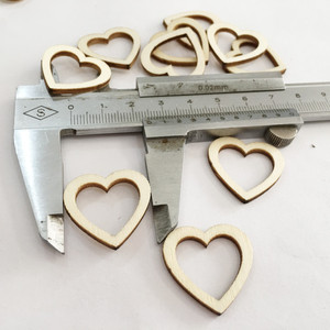 10-30Mm Bằng Gỗ Tùy Chỉnh Hình Trái Tim Thân Thiện Với Môi Chưa Hoàn Thành Chip Cho Trang Trí Nội Thất Valentine Của Ngày Trang Trí Đám Cưới Thủ Công Mỹ Nghệ - Product Image 3