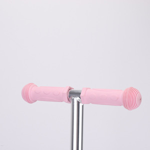 Trottinette enfant rose 3 roues, hauteur réglable, pliable, pour les enfants de 3 à 6 ans - Product Image 3