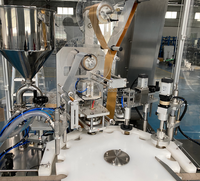 Machine de remplissage et de bouchage de lotion liquide de qualité industrielle, solution monobloc complète pour la production en série de flacons cosmétiques