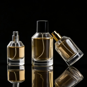 Conception <span class=keywords><strong>de</strong></span> <span class=keywords><strong>logo</strong></span> personnalisée OEM 100 ml avec bouchon noir Vaporisateur cosmétique <span class=keywords><strong>de</strong></span> <span class=keywords><strong>luxe</strong></span> Atomiseur Flacon <span class=keywords><strong>de</strong></span> <span class=keywords><strong>parfum</strong></span> vide Flacon <span class=keywords><strong>de</strong></span> <span class=keywords><strong>parfum</strong></span> en verre Design - Product Image 3