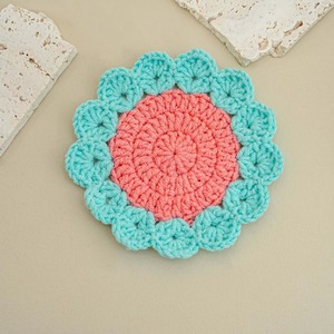 Posavasos de Ganchillo Hechos a Mano con Flores Tejidas, Posavasos para Macetas, Posavasos Decorativos Divertidos para Protección de Mesas, Decoración del Hogar - Product Image 5