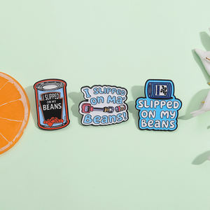 Engraçado Cartoon Animated Films Esmalte Pin Escorregou em Meus Feijões Broche Metal Lapel Badge Jóias Presente para Amigos - Product Image 2