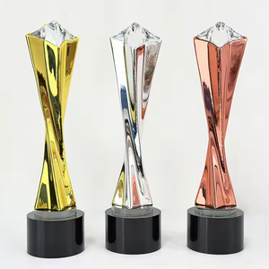 Piala Kristal Berlian Model Menara Resin Mewah, Ukiran Tangan, Polesan Halus, Penghargaan Kristal Berlian untuk Suvenir - Product Image 2