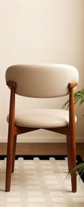 Silla de Salón de Estilo Moderno de Mediados de Siglo con Patas de Madera y Tapicería Beige, Respaldo Sólido, Diseño Ergonómico para Muebles del Hogar - Product Image 3