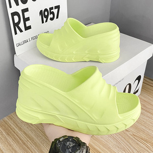 Sandales ouvertes en EVA blanches, antidérapantes, confortables, pour hommes et femmes, idéales pour l'été - Product Image 3