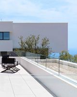 Rampe en verre en U Prima et balustrade sans cadre en acier inoxydable pour balcon et escaliers