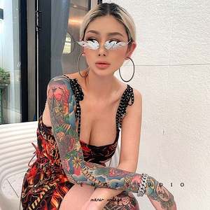 Gafas de Sol de Moda 2021 para Mujer, sin Montura, con Diseño de Llama de Fuego, Gafas de Sol de Lujo con Diseño de Llama de Fuego para Mujer - Product Image 4