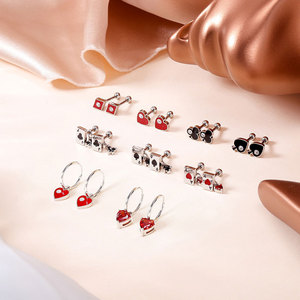 Pendientes de Acero Inoxidable 316L de Alta Calidad con Diseño de Cartas de Póker para Mujer, Venta al Por Mayor - Product Image 2