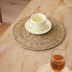 Vente chaude nouvelle arrivée décor à la maison taille mixte tissé à la main feuilles <span class=keywords><strong>de</strong></span> maïs napperons rush <span class=keywords><strong>paille</strong></span> <span class=keywords><strong>table</strong></span> ensembles - Product Image 3