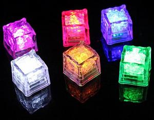 Glaçons lumineux pour boissons Étanche Led Clignotant Lueur dans <span class=keywords><strong>le</strong></span> noir Liquide activé à piles pour Club <span class=keywords><strong>Bar</strong></span> Party - Product Image 3