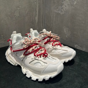 Nouvelles chaussures de sport personnalisées Track 3.0 modèle 2026 avec LED de luxe de haute qualité pour un jogging décontracté et élégant - Product Image 4
