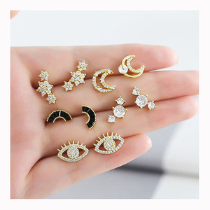 2025 moda Boutique Simple circón estrella Luna ojo Stud pendientes dulce pequeño Super brillante cobre circón pendientes joyería - Product Image 1