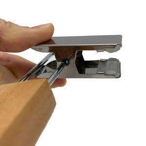 ไม้แขวนเสื้อไม้คุณภาพดีที่สุด ขายส่งไม้แขวนเสื้อไม้พร้อมโลโก้ สำหรับเสื้อผ้า มีจำหน่าย - Product Image 5