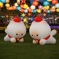 Chat blanc mignon avec chapeau orange, poupée gonflable de dessin animé de 6 m pour la décoration des centres commerciaux et des fêtes