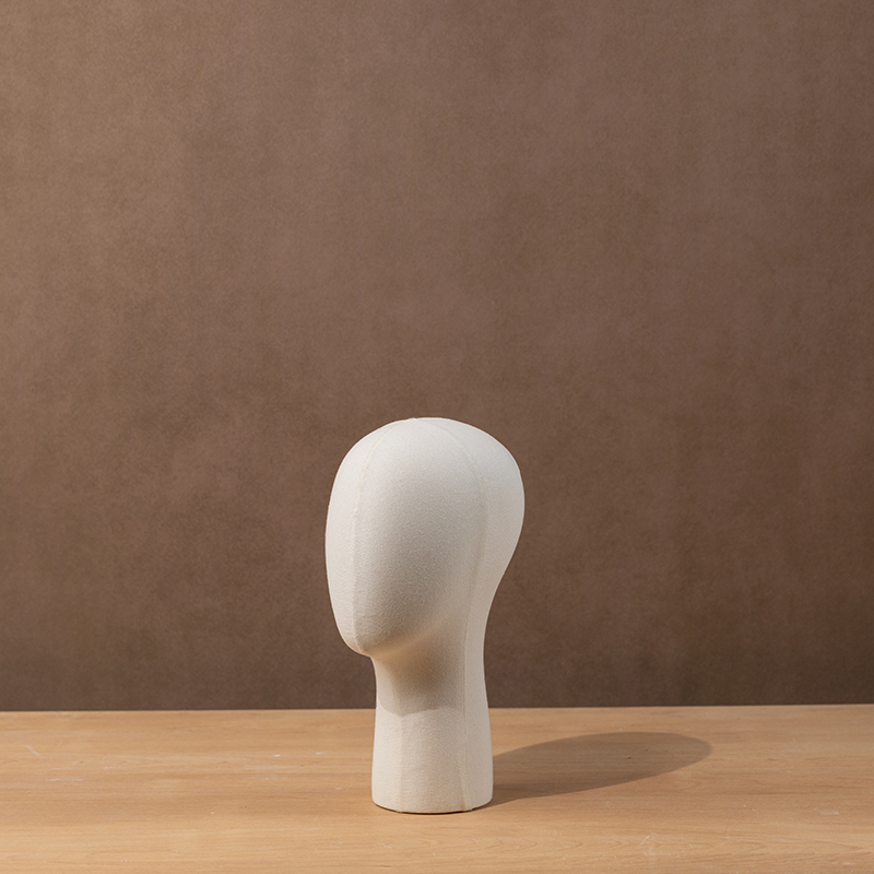 tête courte beige