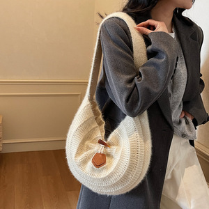 Sac hobo vintage en tricot caramel avec boucle en corne, sac à bandoulière décontracté pour femmes - Product Image 2