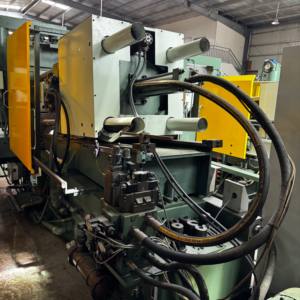 Высокоэффективный автоматический литьевой пресс для цинковых сплавов средней мощности с горячей камерой, 160 тонн, высокая производительность, многофункциональные возможности - Product Image 4