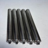 Rouleaux, pignons et tambours en acier inoxydable galvanisé pour lignes de production, disponibles sur mesure.