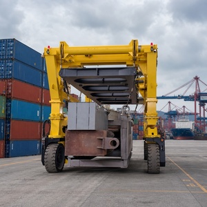 Chariot élévateur à flancs basculants haute performance 30 tonnes pour le stockage et l'empilage en entrepôt de conteneurs, avec une structure en acier durable - Product Image 6