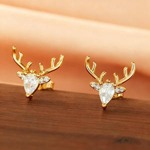 Pendientes E3349 Golden Deer con Cristales de Corte Pera y Circonitas, Chapados en Oro de 22k, Lindos para Uso Diario de Mujer - Product Image 4
