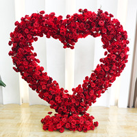 Arche florale en forme de cœur rouge de 2 m pour décoration transfrontalière, mariage, remise de diplôme, Nouvel An, arrangement de fond de scène, Noël (artificielle)