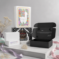 Boîte d'expédition personnalisée pour Noël, boîte à rabat en carton ondulé pour emballages cadeaux, pour l'e-commerce de Noël avec logo