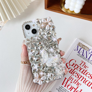 Luxe Strass Papillon Chaîne Téléphone Cas Couvre pour iPhone 15 14 13 12 <span class=keywords><strong>mini</strong></span> 8 7 <span class=keywords><strong>Samsung</strong></span> S24 S23 <span class=keywords><strong>A13</strong></span> A14 A25 A34 A54 - Product Image 6