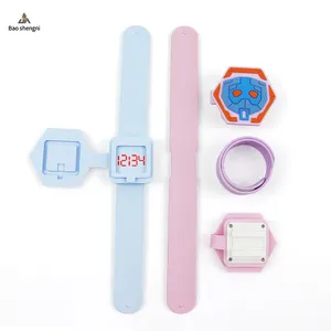 제조 고품질 어린이 슈퍼맨 만화 디지털 시계 맞춤형 로고 LED 디지털 시계 소녀 소년 스포츠 손목 시계