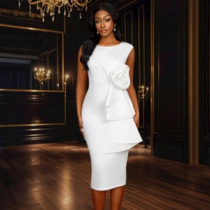 Robe de soirée blanche moulante Ocstrade pour femme, avec fleurs 3D, sans manches, élégante, grande taille, pour banquets et soirées. - Product Image 5