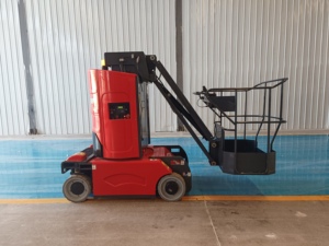 Plateforme de travail aérien à mât vertical autopropulsée 200 kg avec flèche 7m-12m, <span class=keywords><strong>prix</strong></span> usine, vente chaude - Product Image 4