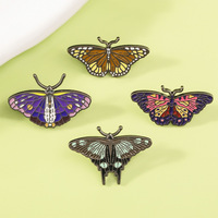 Nouveau brillant fabriqué en chine, conception personnalisée de diverses formes, alliage de Zinc de haute qualité, laiton fer papillon Logo épingle de revers Badge