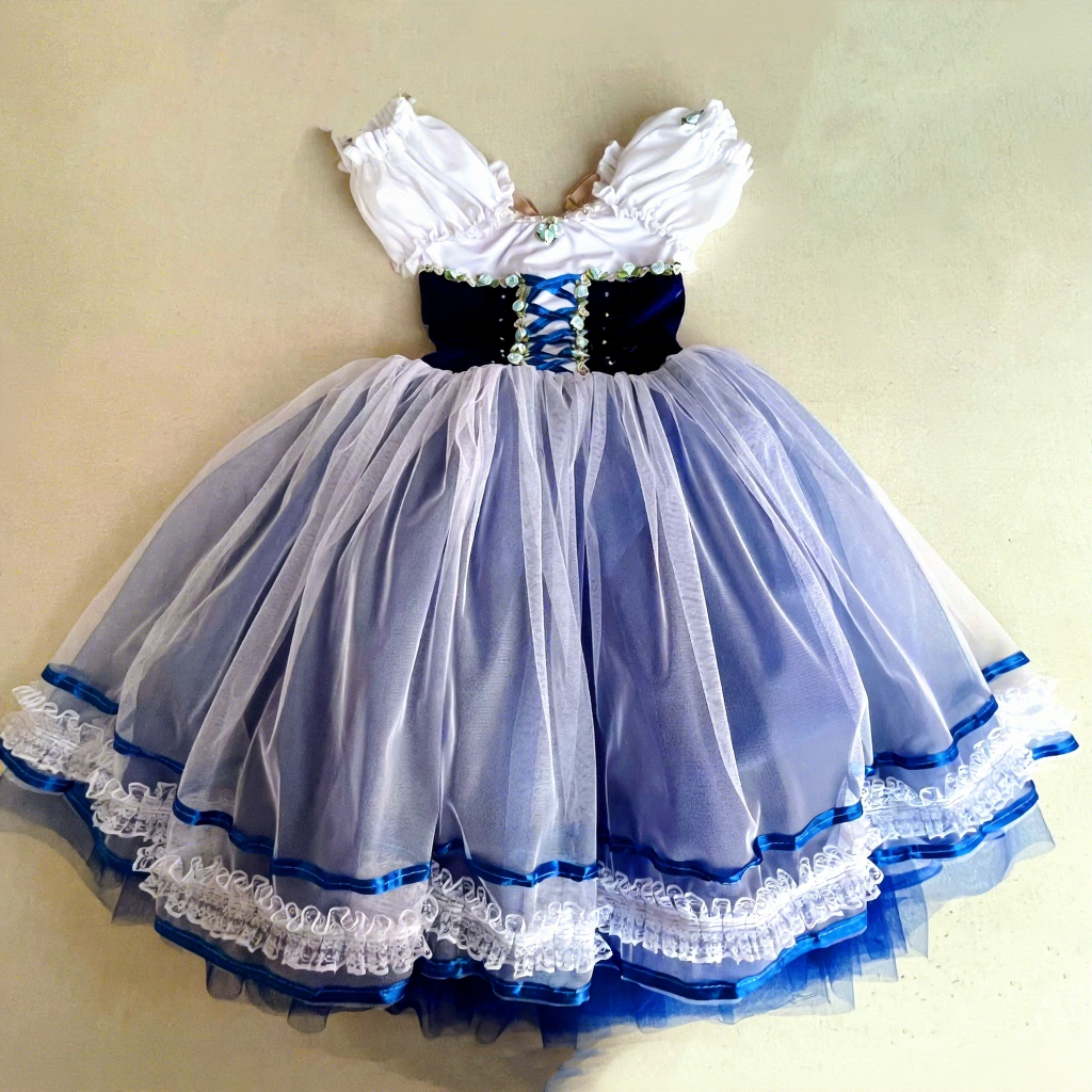 belle fille bleu saphir