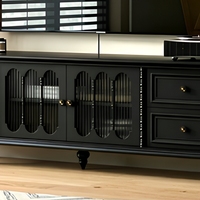 Meuble TV Classique de Luxe avec Détails Shaker, Buffet Multimédia avec Portes en Verre Cannelé et Boutons Métalliques Vintage pour Villa