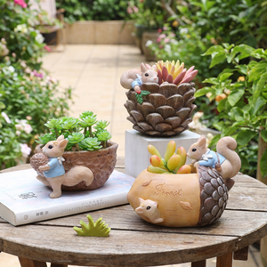 ROOGO Pots de plantes originaux de 10 cm, joli pot en résine en forme d'écureuil, pot de fleurs créatif pour la maison et le <span class=keywords><strong>jardin</strong></span> - Product Image 4