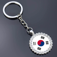 Llavero con la Bandera de Rusia con un Diseño de Flor Adornada con Pedrería, Adecuado como Colgante para Bolsos, Accesorio de Cristal