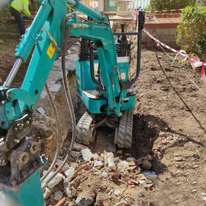 Miniexcavadora SWE08B con orugas de goma para terrenos delicados, construcción de jardines y paisajismo - Product Image 5