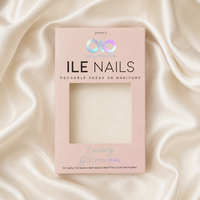 Boîte à ongles press-on personnalisée écologique avec fenêtre transparente en acrylique rose et finition mate pour emballage cosmétique
