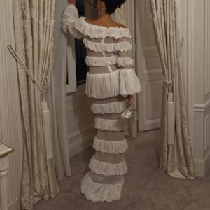 Nuevo Vestido de Noche de Gasa con Hombros Descubiertos, Estilo Princesa, Transparente, Maxi, con Volantes y Ajustado al Cuerpo, Colección Primavera - Product Image 2