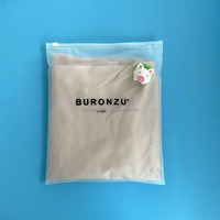 Personnalisé Votre Propre Logo Imprimé Réutilisable Mat Givré En Plastique Fermeture Éclair Sacs Durable Vêtements Emballage pour Vêtement Paquet