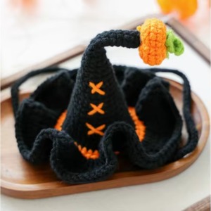 Disfraz de Bruja de Halloween para Perros, Lindo y Colorido, con Sombrero y Capa de Hilo de Algodón Naranja y Decoración de Calabaza - Product Image 2