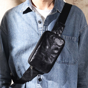 Bolso de pecho Dujiang para hombre, de cuero curtido vegetal, con cierre de cremallera, bandolera para uso diario y actividades al aire libre. - Product Image 2