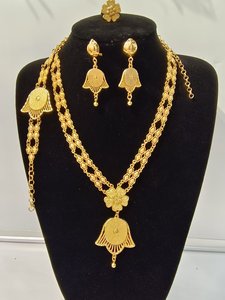 <span class=keywords><strong>Set</strong></span> di gioielli africani in oro riempito di Dubai a quattro pezzi, <span class=keywords><strong>set</strong></span> di collana e orecchini in oro giallo 14k, gioielli neri africani - Product Image 4