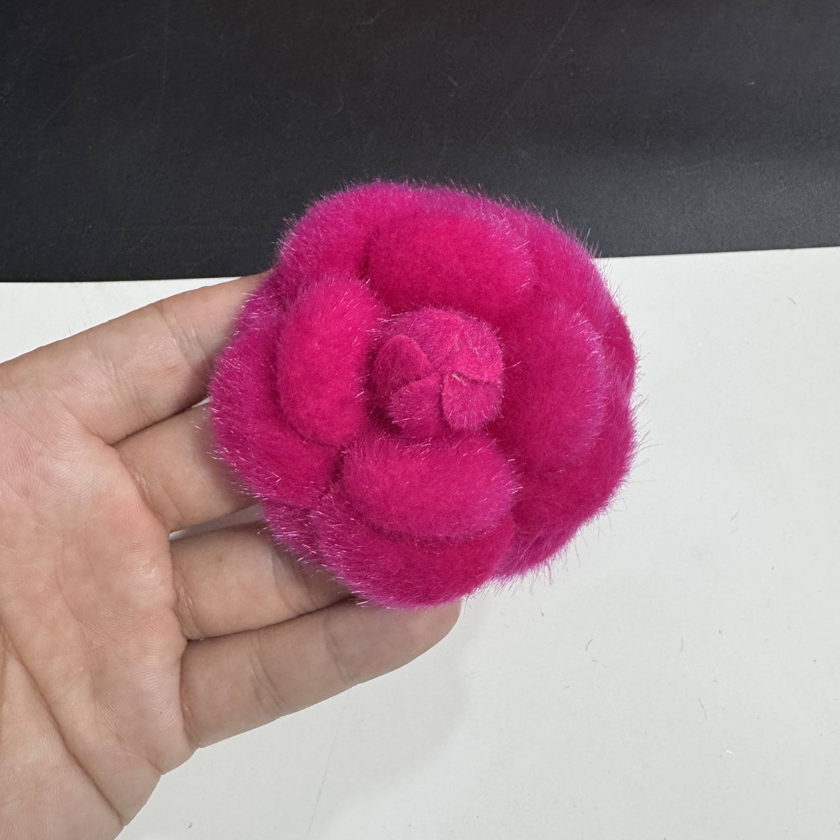 3 rose rouge vison épingle à cheveux avec broche