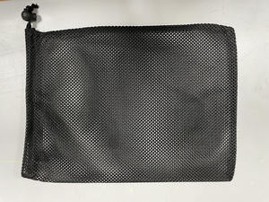 Bolsa de Almacenamiento Hexagonal de Nailon Reciclable con Cierre de Malla y Logotipo Personalizado para Redes de Golf y Tenis, Tamaño para 12 Pelotas - Product Image 6