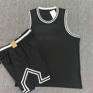 Ensemble de sport décontracté pour l'entraînement de basketball : Nouveaux shorts et débardeur en mesh de style américain, séchage rapide, maillot de basketball en gros - Product Image 4