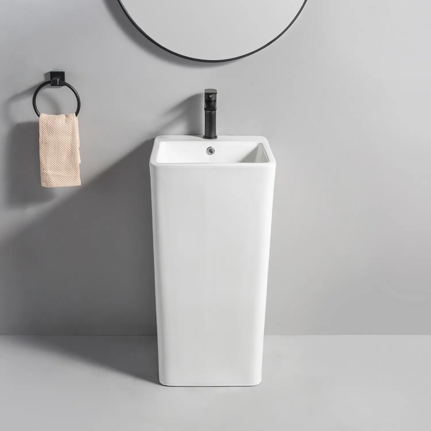 Bandeja de pilar integrado, pila de cerámica hecha a medida, lavabo de Pedestal de baño con precio bajo