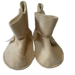 1732 bébé polaire nouveau-né unisexe chaussons antidérapant nouveau-né enfant en bas âge premiers marcheurs chaud maison pantoufles doux bébé chaussures en gros